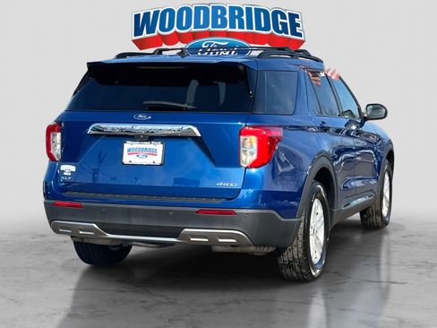 Used 2022 Ford Explorer XLT w/ Equipment Group 202A image 4