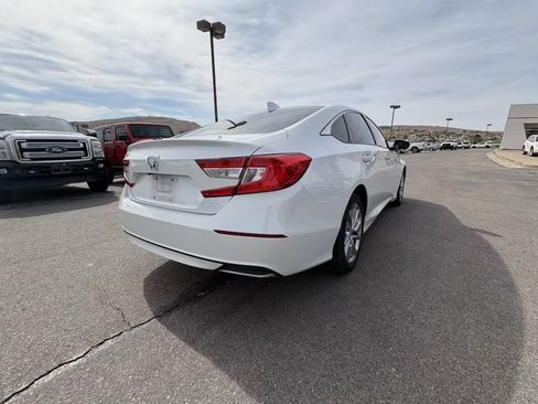 Used 2018 Honda Accord LX image 5