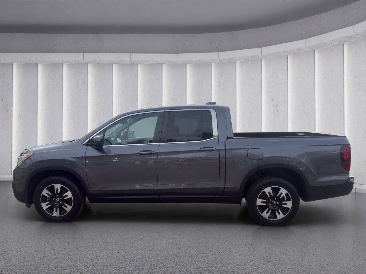 Used 2020 Honda Ridgeline RTL image 2