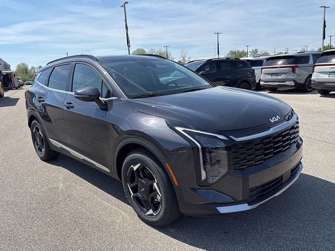 New 2026 Kia Sportage EX FWD image 1