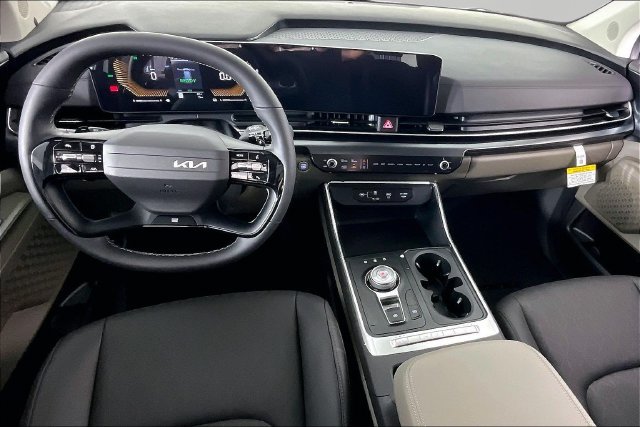 New 2027 Kia Carnival LXS FWD image 6
