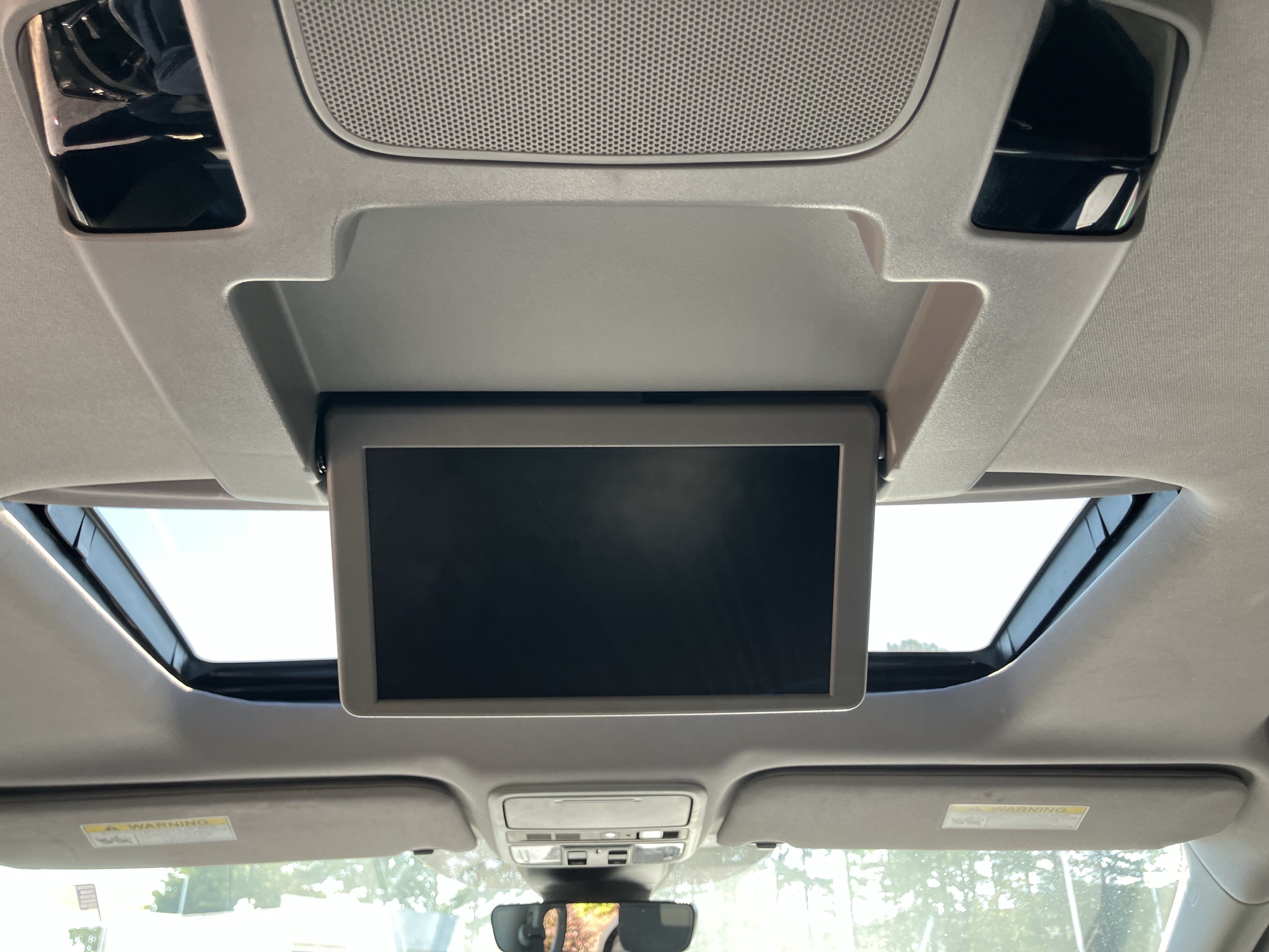 Used 2024 Honda Odyssey Touring image 32