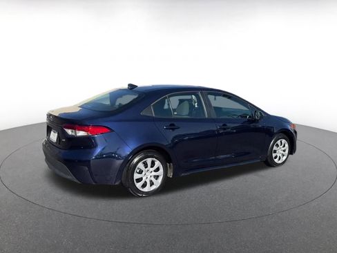 Used 2025 Toyota Corolla LE image 14