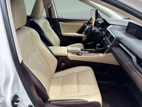 Used 2018 Lexus RX 350L FWD image 36