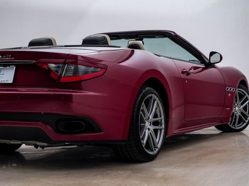 Used 2016 Maserati GranTurismo Sport image 11