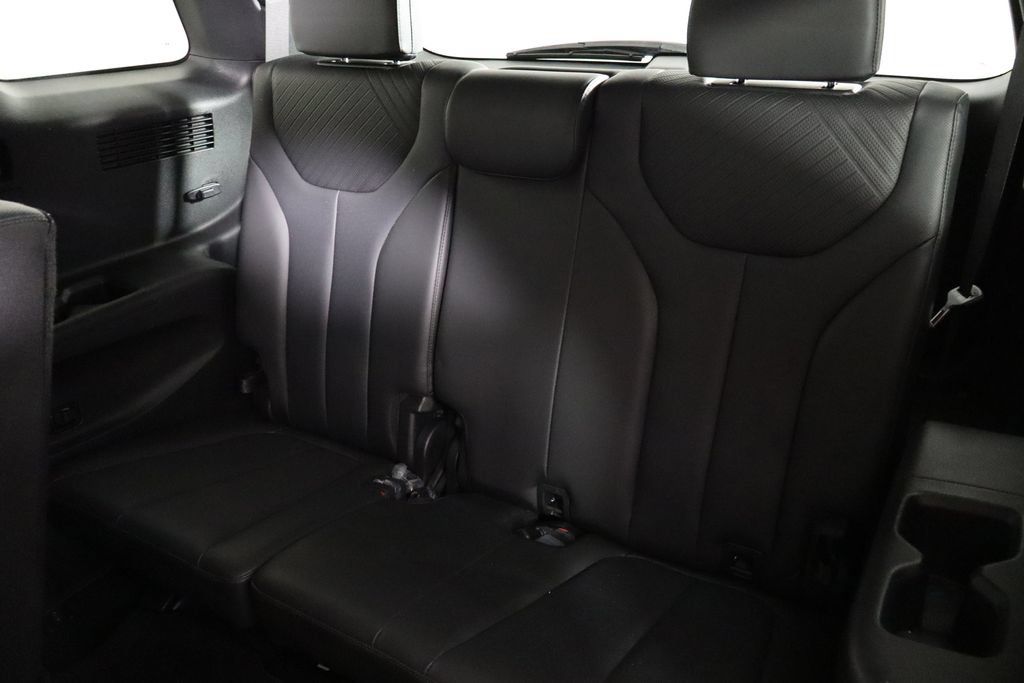 Used 2024 Hyundai Palisade SEL FWD image 17