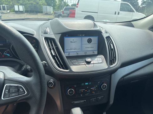 Used 2019 Ford Escape SE FWD image 29