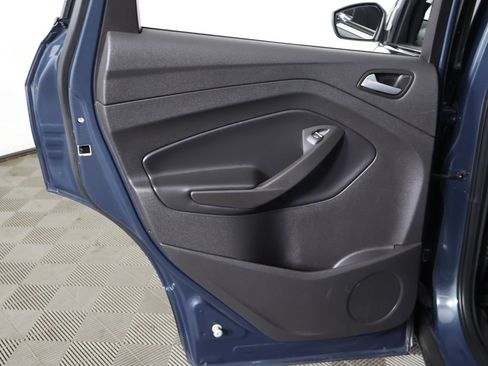 Used 2019 Ford Escape SE FWD image 21