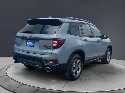 Used 2023 Honda Passport TrailSport image 5
