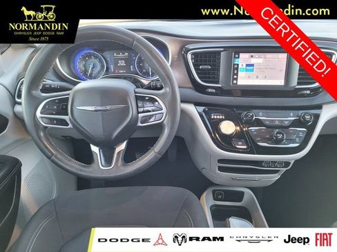 Certified 2023 Chrysler Voyager LX FWD image 7