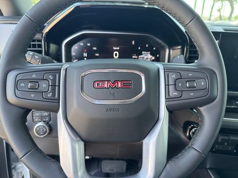 New 2026 GMC Sierra 1500 SLT AWD/4WD image 7