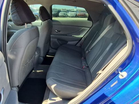 Used 2022 Hyundai Elantra SEL image 10