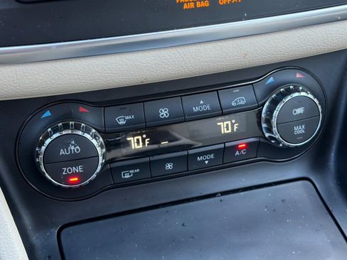 Used 2016 Mercedes-Benz CLA 250 image 30