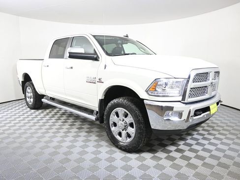 Used 2016 RAM 2500 Laramie AWD/4WD image 10