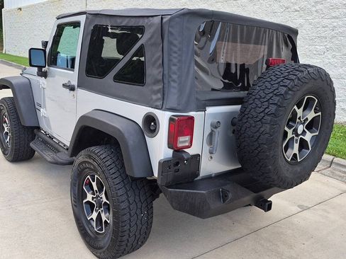 Used 2012 Jeep Wrangler Sport AWD/4WD image 5