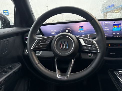 Used 2025 Buick Enclave Preferred image 17