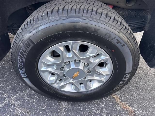 Certified 2025 Chevrolet Silverado 2500 LTZ w/ LTZ Premium Package AWD/4WD image 36