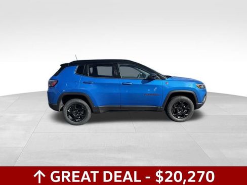 Used 2023 Jeep Compass Trailhawk image 3