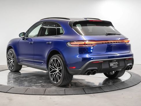 Certified 2024 Porsche Macan AWD/4WD image 3