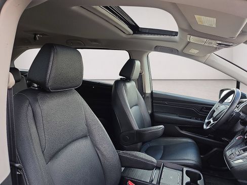 Used 2025 Honda Odyssey EX-L image 12