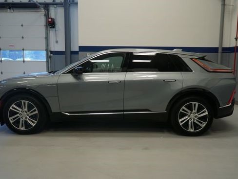 Certified 2024 Cadillac Lyriq Tech w/ Driver Assist Package AWD/4WD image 2