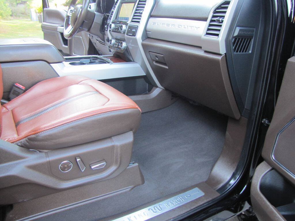 Used 2021 Ford F250 King Ranch w/ King Ranch Ultimate Package AWD/4WD image 23
