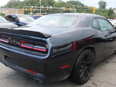 Used 2019 Dodge Challenger R/T w/ Blacktop Package RWD image 7