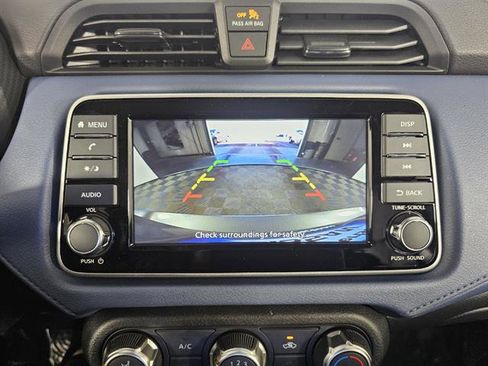 New 2025 Nissan Versa SV w/ Trunk Package FWD image 31