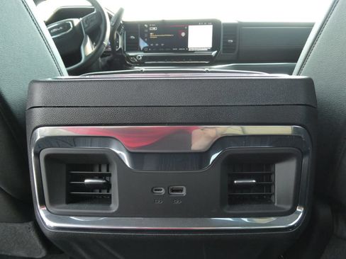 Certified 2024 GMC Sierra 2500 SLT AWD/4WD image 22