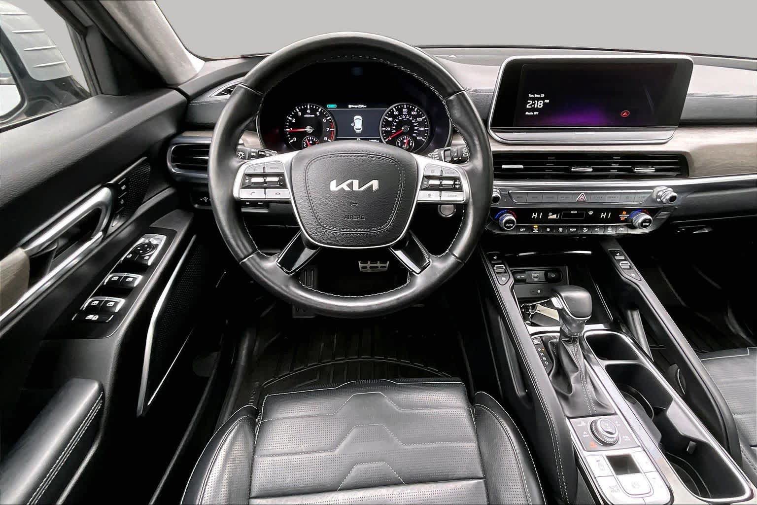 Used 2022 Kia Telluride SX w/ SX Prestige Package AWD/4WD image 6