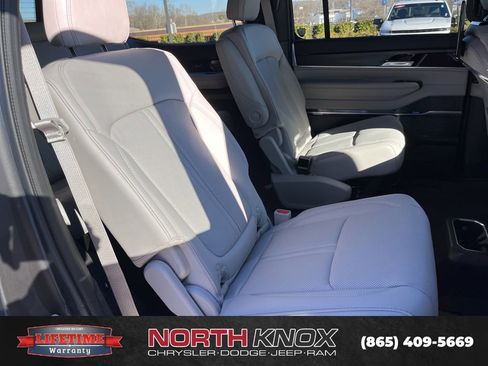 New 2026 Jeep Grand Wagoneer Summit w/ Rear Seat Video Group I AWD/4WD image 26