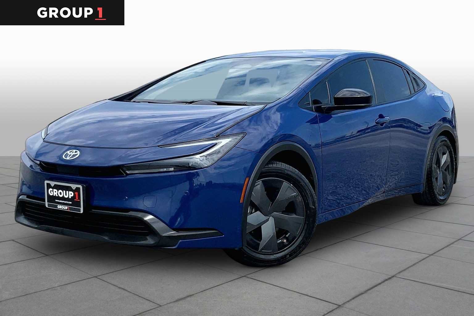 Used 2025 Toyota Prius LE FWD image 1