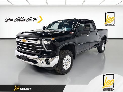 Used 2024 Chevrolet Silverado 2500 LTZ w/ LTZ Convenience Package image 1