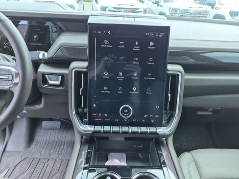 New 2026 GMC Yukon XL Elevation w/ LPO, Floor Liner Package AWD/4WD image 22