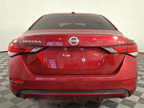 Used 2023 Nissan Sentra SV w/ SV Premium Package image 8