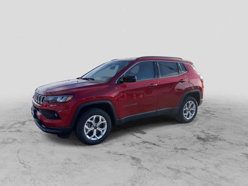 New 2026 Jeep Compass Latitude image 4