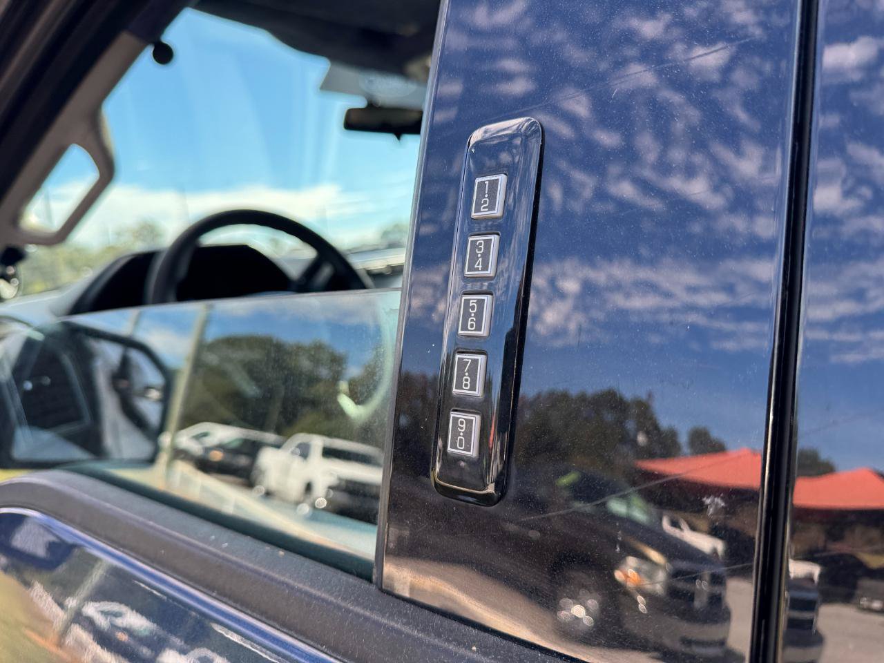 Used 2018 Ford F150 XLT AWD/4WD image 29