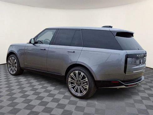 New 2025 Land Rover Range Rover SE image 6