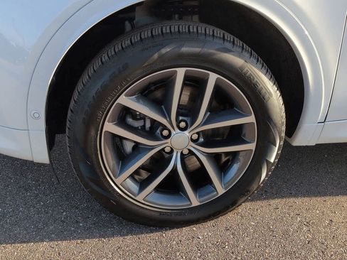 Used 2025 Land Rover Discovery Sport S image 13