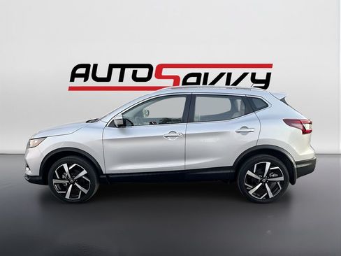 Used 2022 Nissan Rogue Sport SL FWD image 4