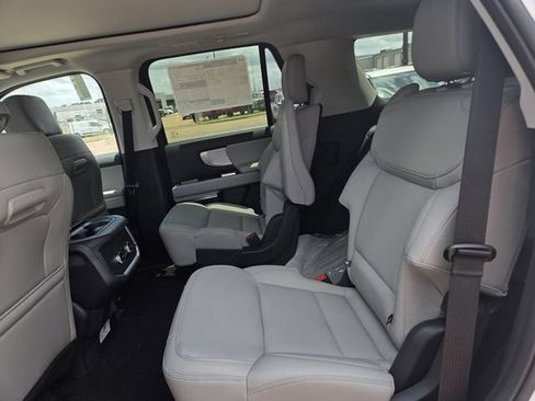 New 2026 Ford Expedition Active RWD image 15