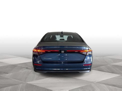 Used 2025 Honda Accord SE image 7