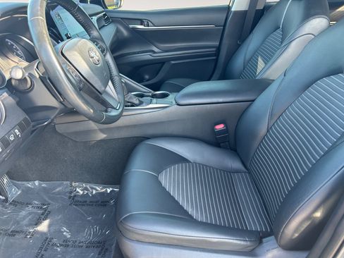 Used 2023 Toyota Camry SE FWD image 19