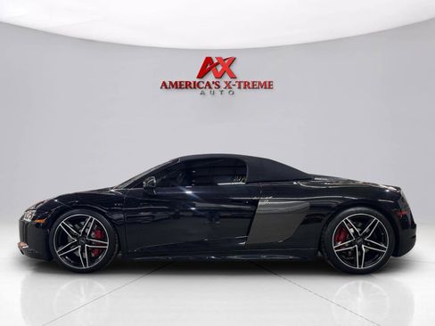 Used 2017 Audi R8 V10 w/ Carbon Exterior Package AWD/4WD image 15