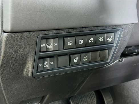 New 2026 Toyota Sequoia Platinum AWD/4WD image 12