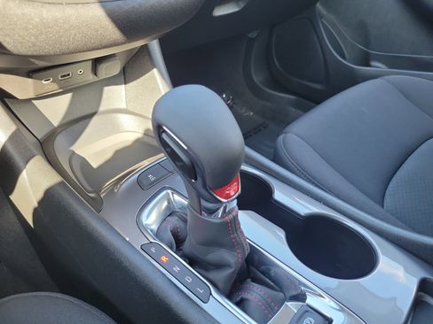 Used 2024 Chevrolet Malibu RS image 21