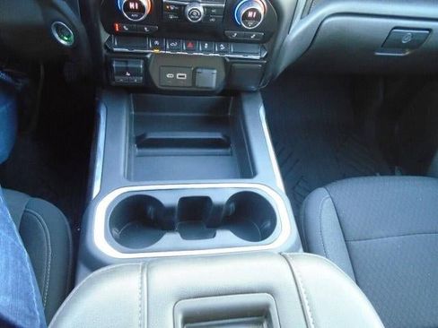Certified 2021 Chevrolet Silverado 1500 LT Trail Boss w/ Bed Protection Package AWD/4WD image 13