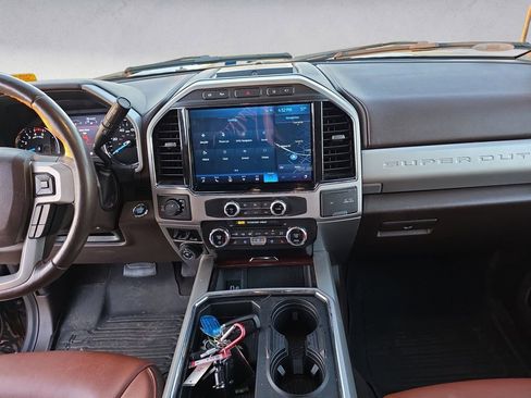 Used 2022 Ford F250 King Ranch w/ Chrome Package image 11