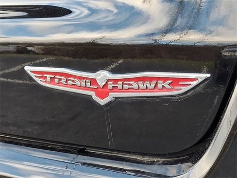 Used 2018 Jeep Compass Trailhawk w/ Cold Weather Group image 29