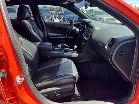 Used 2016 Dodge Charger R/T w/ Plus Group RWD image 28
